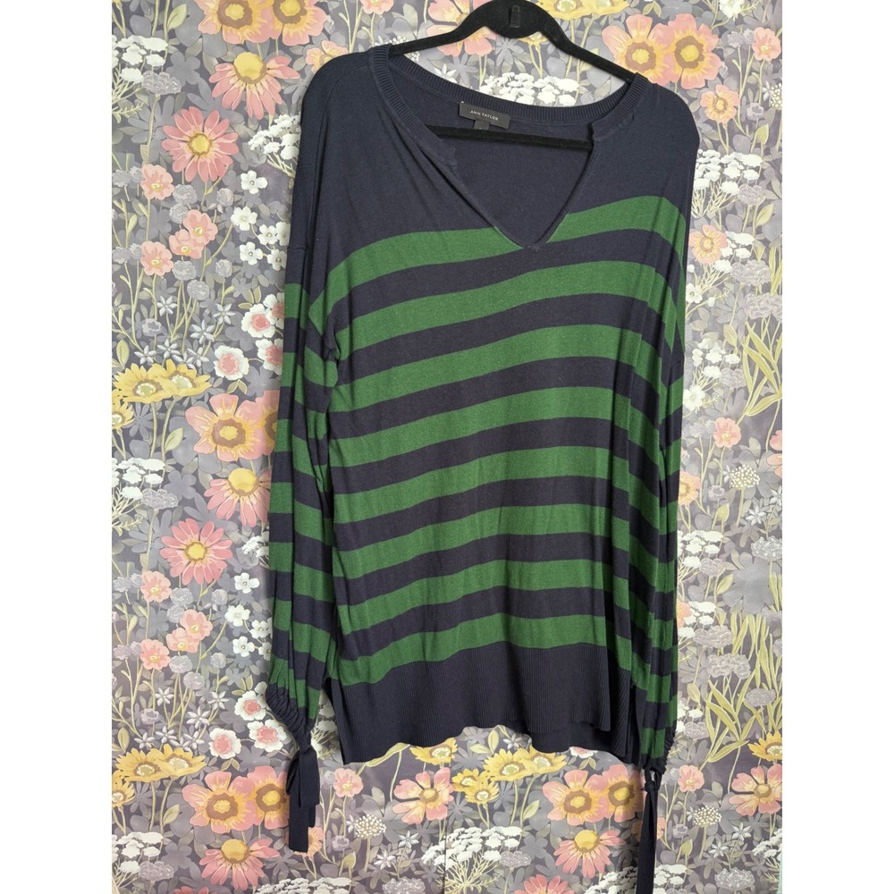 Ann Taylor Striped‎ V Neck Long Sleeve Sweater Size L Navy Green Ribbed Cuffs